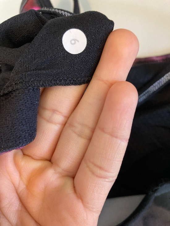 Lululemon Tank with Built in Bra Pink Floral Size 6 - Picture 4 of 4